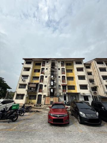 Flat PKNS Seksyen 17 Shah Alam 1