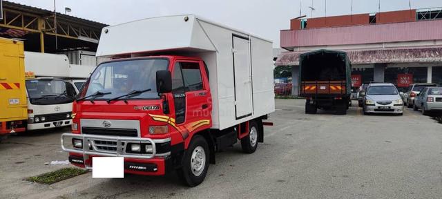 Yr.2002 DAIHATSU /DELTA V58R 10ft LUTON KOTAK - photo 2 of 6