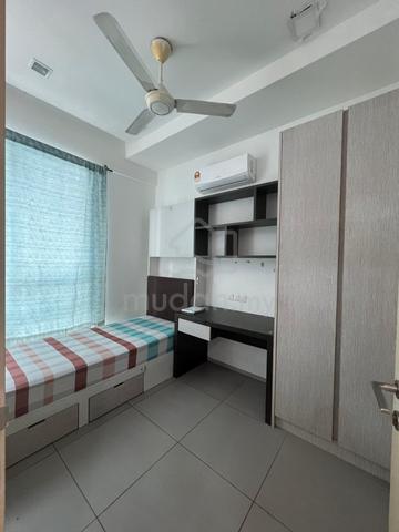 Fully Furnished Selangor Cyberjaya Room For Rent 1