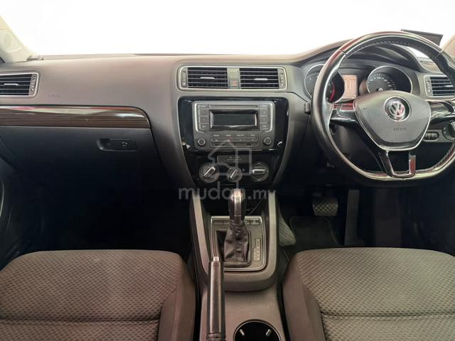 ORI2016 Volkswagen JETTA 1.4 280 TSI COMFORTLINE - 4