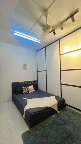 Medium Room Attch Bathroom at Usj 2  With Fully Furnise Zero Deposit 1