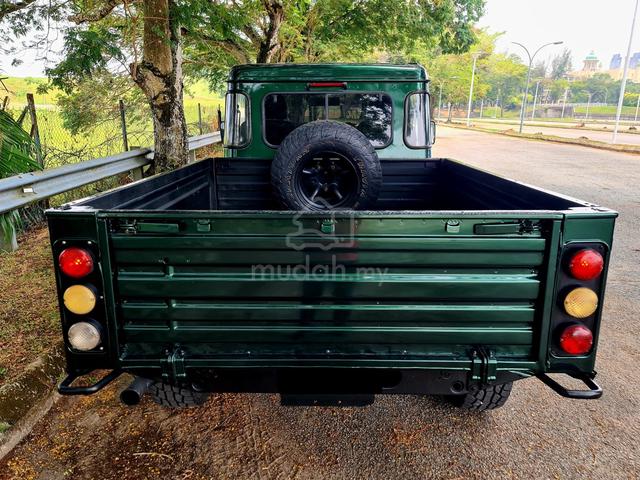 Land Rover Defender 2.4 (M) Diesel 110 Pick Up - 5