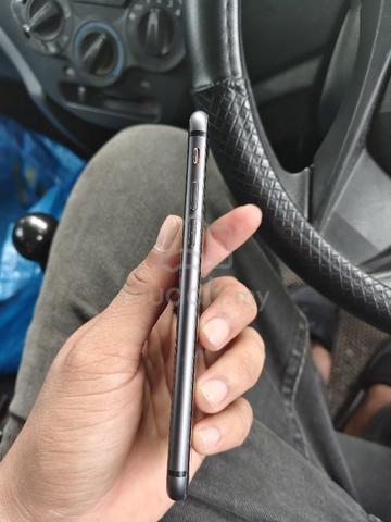 Iphone 8 - photo 3 of 6