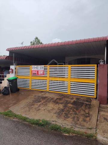 Bandar Puteri Jaya Single Storey For Sale 1