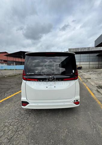 2023 Toyota NOAH 2.0 Z (A) - 3