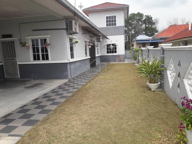 Dalaman Rumah yg lapang terutama bah dapur. Persekitaran yg tenang 1