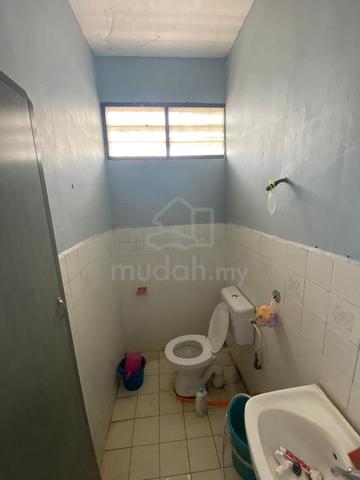 Teres Single Storey Taman Putri Kluang 4