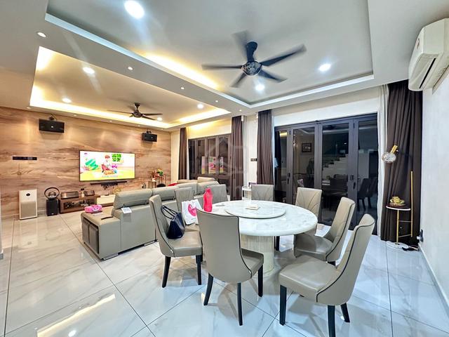 Anggun 2, Semi D, Renovated, Good Unit 1