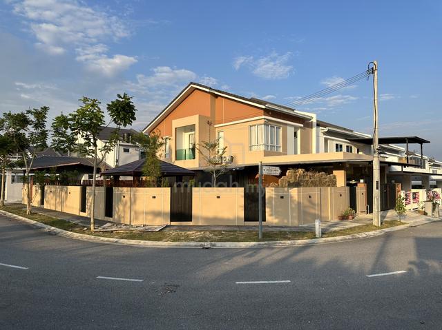 Hijayu Aman Sendayan Corner Lot Fully Furnished 4R3B 🏠 1