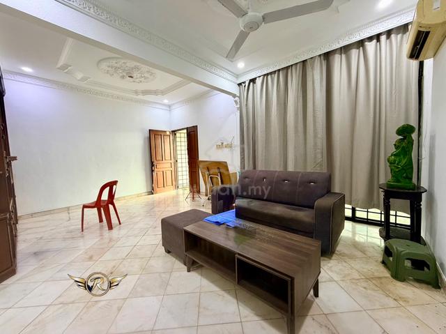 Corner Lot Taman Srin Indah Jalan Putra 1