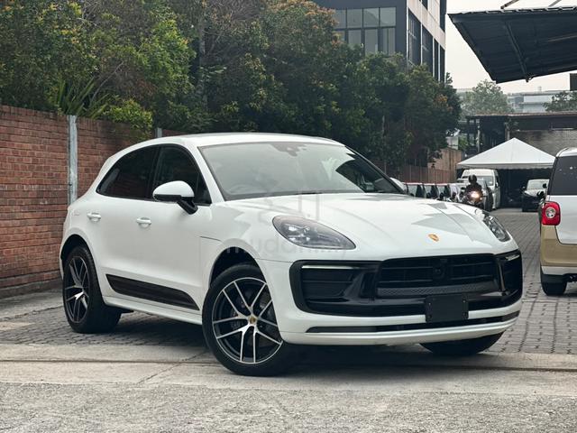 ( NEW + 4.5B + 28K KM ) 2022 Porsche MACAN 2.0 - 3