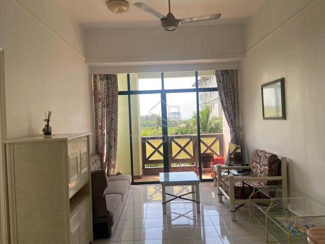 Costa Mahkota 1
