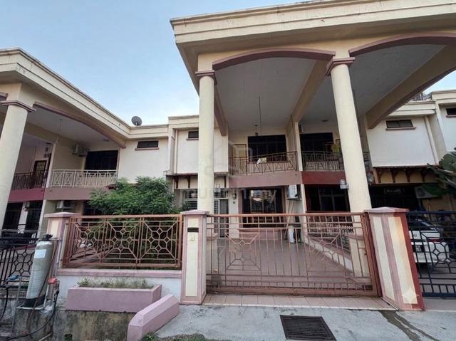 FREEHOLD NON BUM Teres 2 Tingkat Taman Saujana Indah, Bukit Katil 1