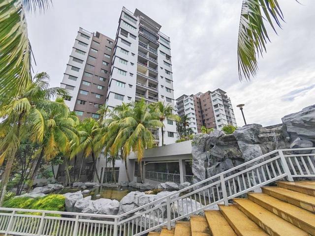 Danga View Apartment 1