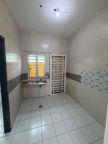 Uni Central Samarahan Single Storey Terrace Intermediate For Sale 1