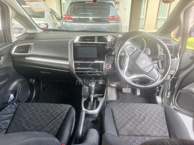 2016 Honda JAZZ 1.5 V MY2014 (A) - 4