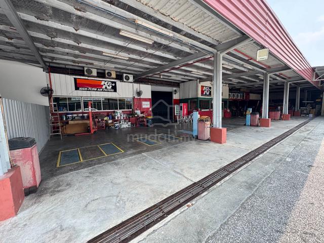 Prime Corner PJ Factory Space for Rent 1