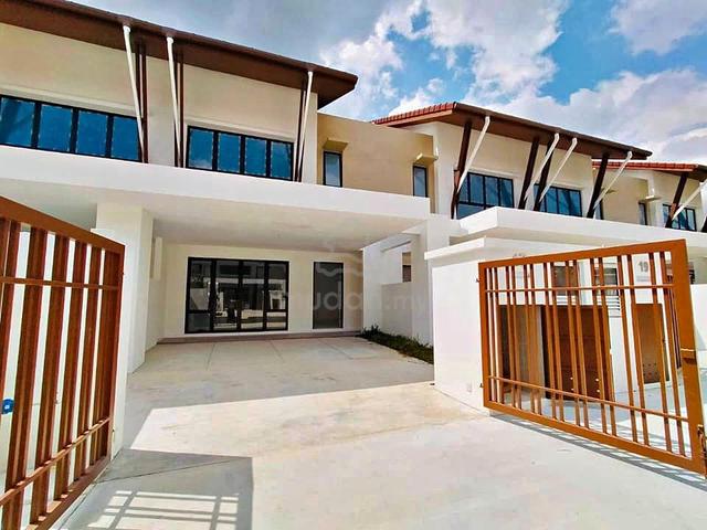 Double Storey Superlink 22x85, gated guarded, Harga Durian Runtuh 1