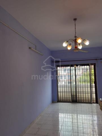 Sri Kenari Apartment 1