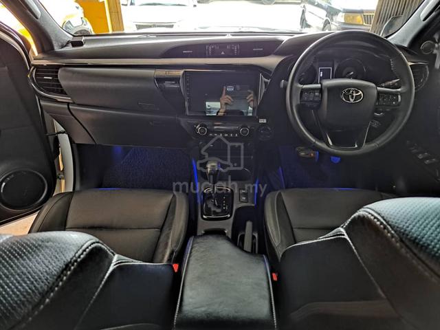 2020 Toyota HILUX 2.8 BLACK EDITION (A) - 5