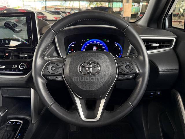 2022 Toyota COROLLA CROSS 1.8 HYBRID - 60K MILEAGE - 5