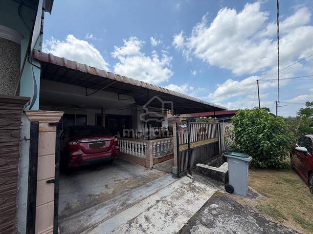 {BELOW MARKET}{RENOVATED} Jalan Hijau, Taman Pelangi 1