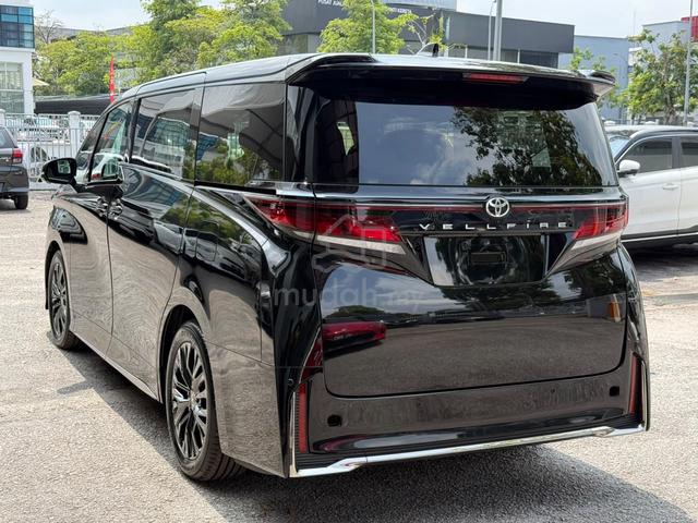2024 Vellfire 2.4 Z PREMIER SUNROOF AUTO SIDESTEP - 4