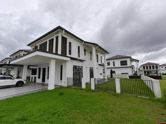 CORNER 2 Storey Norton Bungalow Eco Grandeur Walden Hampton Avenham 1