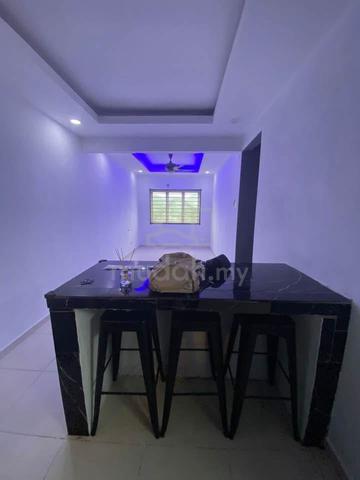 Flat Pangsapuri Rimbun Balik Pulau.Pulau Pinang 1