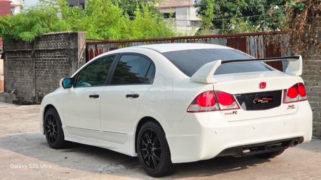 2011 Honda CIVIC 2.0 I-VTEC (A) - 5