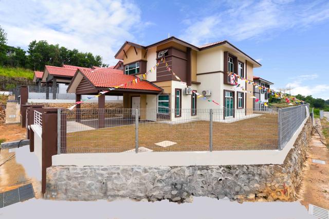 Double Storey Bungalow for Sale - Banglo 2 Tingkat untuk Dijual 1