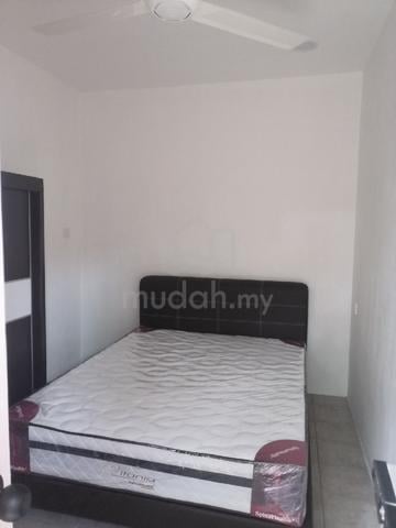 Master room Unigarden (opposite Unimas) for rent 1
