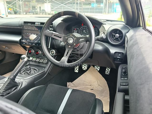 2023 Toyota GR86 RZ (M) MOMO STEERING & +++ OFFER - 4