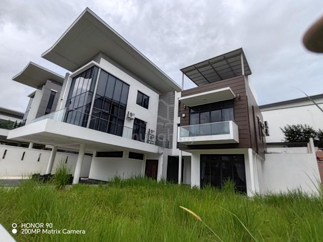 3 Storey Bungalow House @ Horizon Hills 1