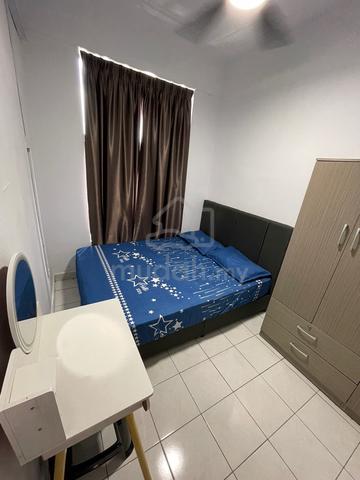 Balcony Room in Larkin Indah single & couple same price 1