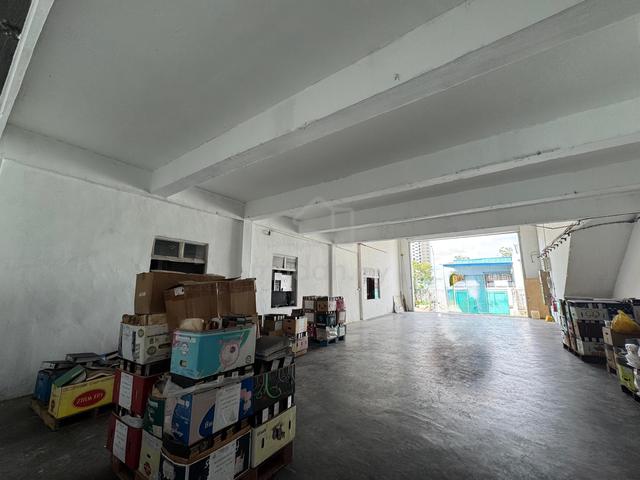 1.5 Storey Factory Corner Lot @ Kota Puteri For Rent 2