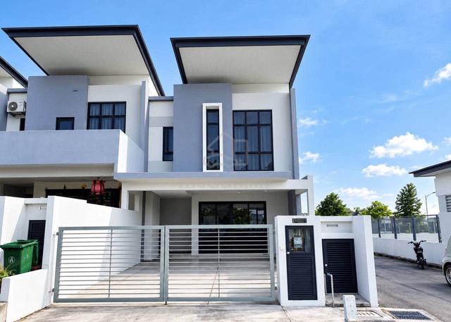 Double Storey Kajang East End Lot *Freehold Corner Below Market 1