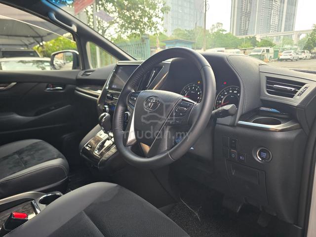 2022 Toyota ALPHARD 2.5 S TYPE GOLD 5B/21k TRD kit - 5
