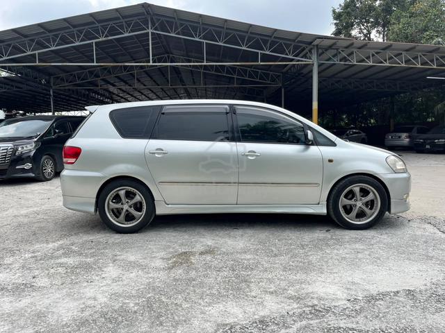 LKEDAI 2002/2004 Toyota IPSUM 2.4 Sunroof Moonroof - 4