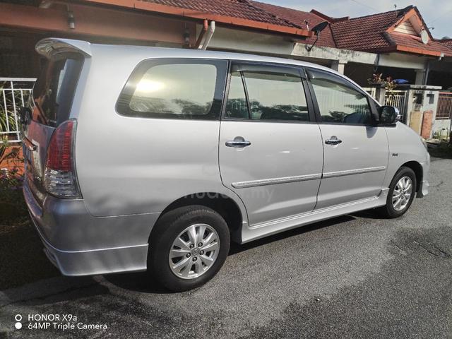 2009 Toyota INNOVA 2.0 G FACELIFT (A) - 4