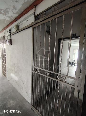 kajang Town small half home not sharing 1