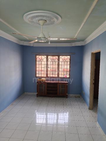 Apartment Idaman 1