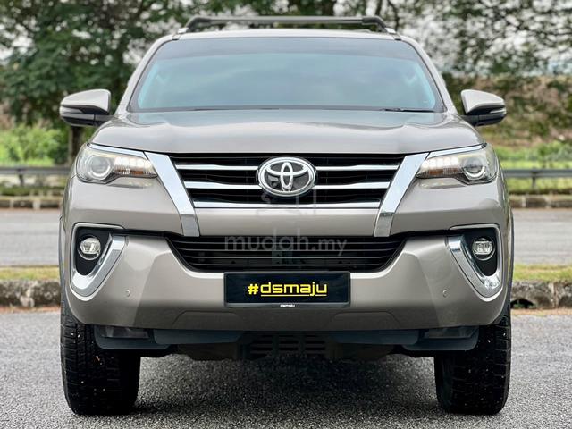 2018 Toyota FORTUNER SRZ 4X4 2.7 AT ONE OWNER - 2