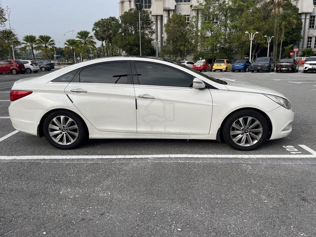 2013 Hyundai SONATA 2.0 EXECUTIVE (A) - 3