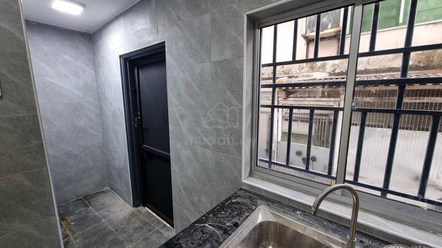 1.5 Storey Jalan Serunai Saleng Kulai  Near Senai & Airport Low Rental 4