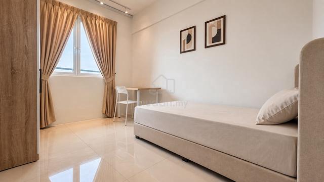 Large Single Room for Rent @ Zen 6 Condominium (Near to QueensbayMall) 1