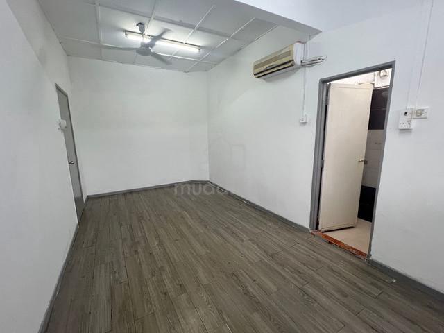 Townhouse Pandan Indah @ Upper floor 1