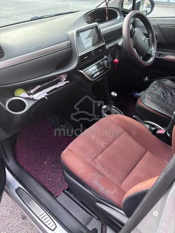 2019 Toyota SIENTA 1.5 V NSP170R (A) - 4