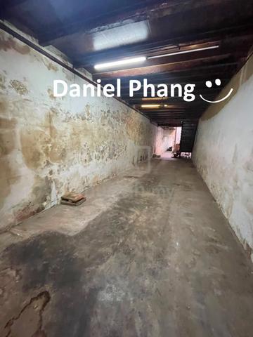 Georgetown Lebuh Pantai shophouse with 2 Entrance, key on hand 1