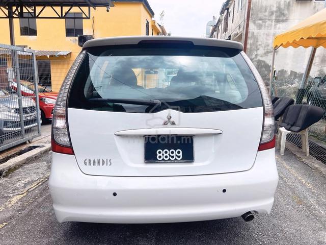 2009 Mitsubishi GRANDIS 2.4 FACELIFT (A)1 Owner - 3